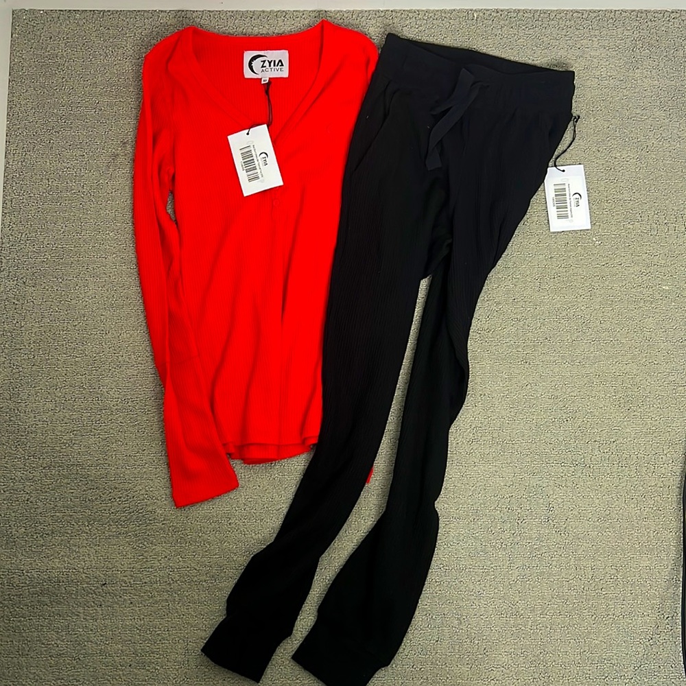 Zyia Active Thermal Top and Joggers XS